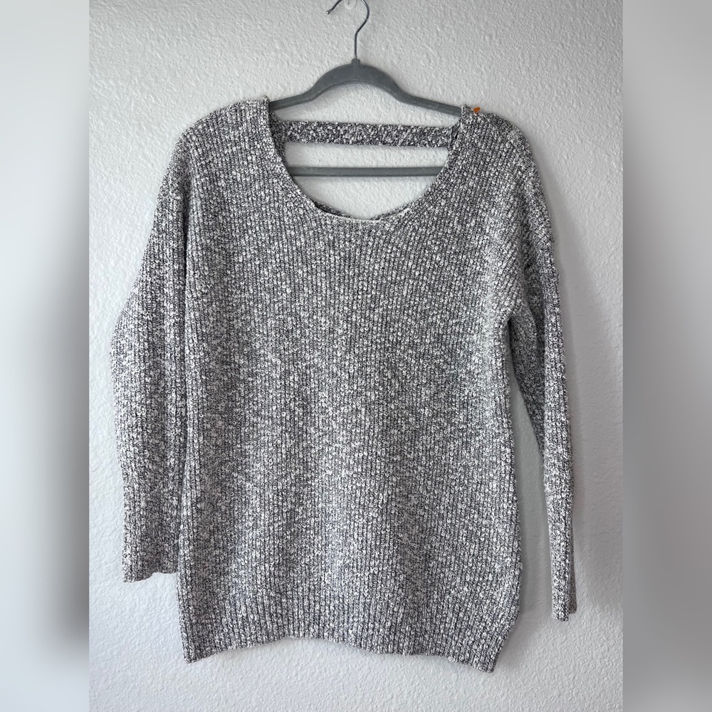 TORRID Light Grey Long Sleeve Sweater Size 0